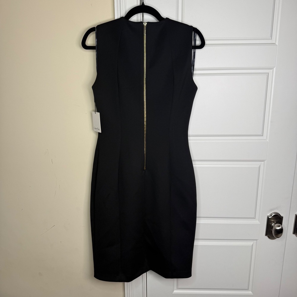 Calvin Klein Sheath Dress Womens 10 Black Notched V-Neck Gold Zip CD8M1265 NWT - Picture 2 of 8